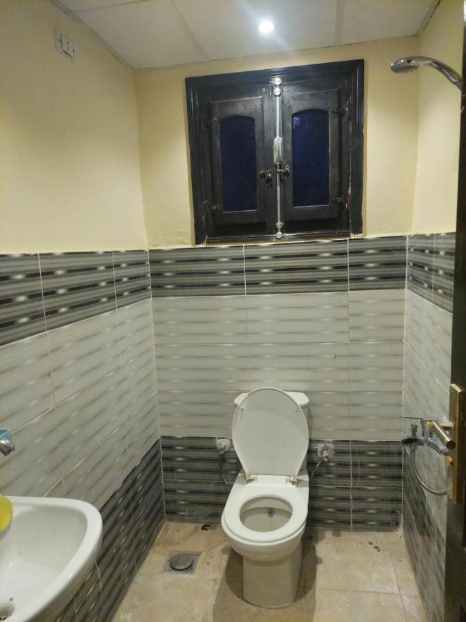 Kafret el-Gabal Toman Pyramids Hotel מראה חיצוני תמונה